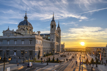 Obraz premium Madrid Spain, city skyline sunset at Cathedral de la Almudena