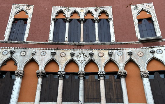 รูปภาพSerliana เลือกดูภาพถ่ายสต็อก เวกเตอร์ และวิดีโอ2,951 Adobe Stock