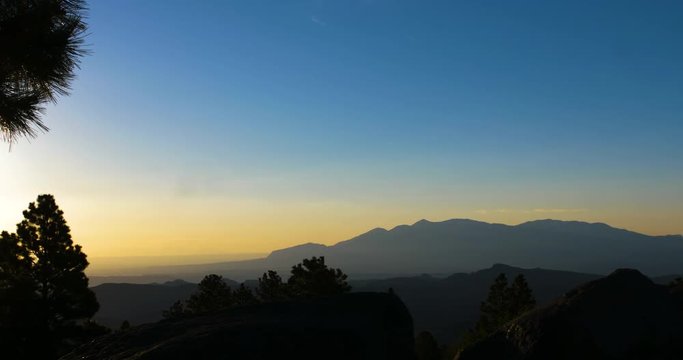 Wide Shot of an early morning sunrise at Larb Hollow Overlook near Torrey, Utah. 4K.