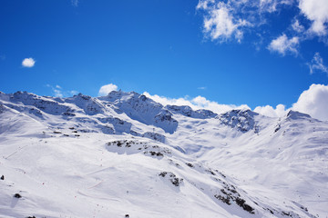 Fototapeta na wymiar Snowy Alps mountain landscape
