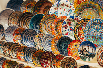 Classical Turkish ceramics on the market