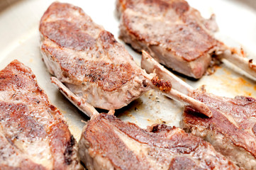 ラムチョップのソテー