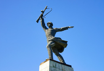 Дмитров. Перемиловская_высота, Монумент "Героям битвы под Москвой".