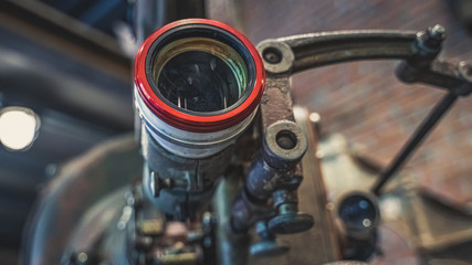 Obraz premium Antique Video Camera With Metal Tripod