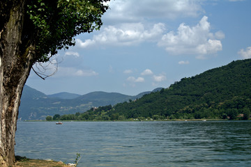 lake,italy,iseo,blue, mountain,panorama,summer,landscape,tourism,green,nature,travel,outdoor  
