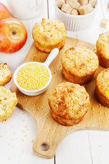 Millet muffins with apple