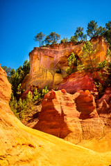 Red Cliffs in Roussillon (Les Ocres), Provence, France - obrazy, fototapety, plakaty