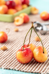 Rainier Cherries with Cherry Piter