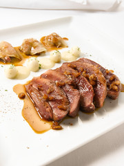 plato receta con carne. recipe dish with meat