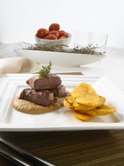 SOLOMILLO DE CIERVO.  DEER SIRLOIN