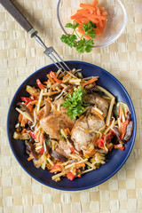 Fillet of chicken with vegetables.