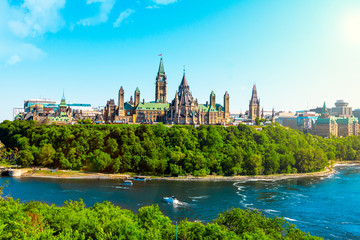 Fototapeta na wymiar view of the Parliament of Canada in Ottawa