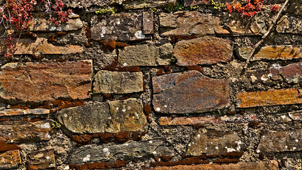 Bruchstein-Wand