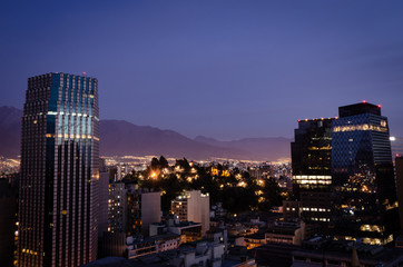 Fototapeta na wymiar the night in Santiago de Chile