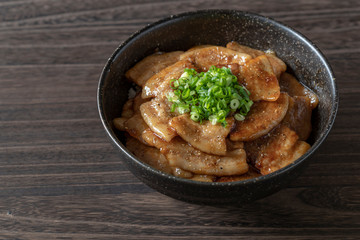 豚丼
