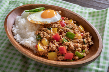 ガパオライス