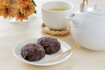 おはぎ　ぼたもち　菊の花