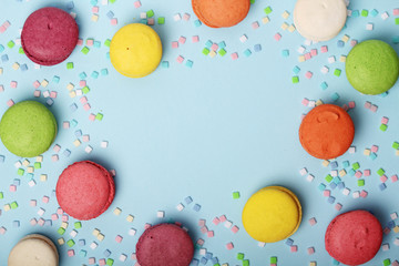 A bright framed background from macaroons