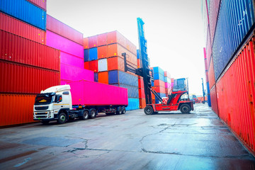 Delivery of goods in containers to customers