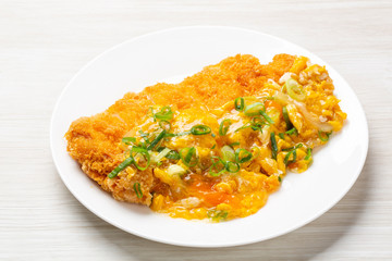 カツの玉子とじ