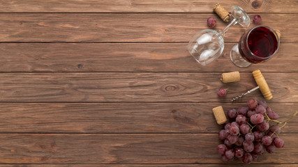 Fototapeta na wymiar Top view wine glasses on wooden background