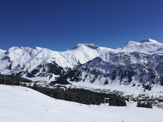 Fototapeta na wymiar Skiing holiday in Austrian Alps
