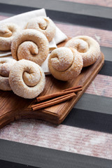 Snail sugar cookies with cinnamon