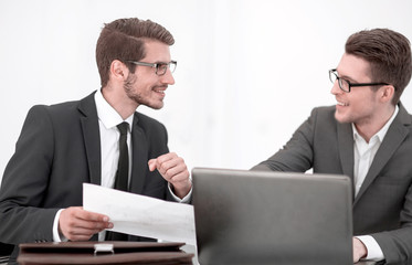 Fototapeta premium close up.two business men discussing a business document