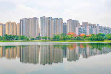 Fototapeta na wymiar Architectural scenery around Jincheng Lake Park in Chengdu, Sichuan Province, China