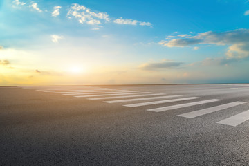 Fototapeta premium Road surface and sky cloud landscape..