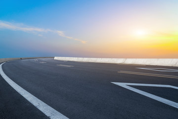 Fototapeta premium Road surface and sky cloud landscape..