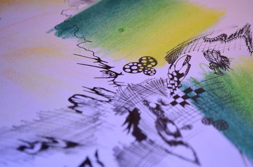 dibujos en papel a lapiz y con colores