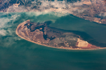The mountains and the sea of clouds height the sky