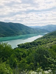Fototapeta na wymiar lake in the mountains of georgia