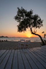 Fototapeta na wymiar Sonnenuntergang auf griechischer Insel NAXOS