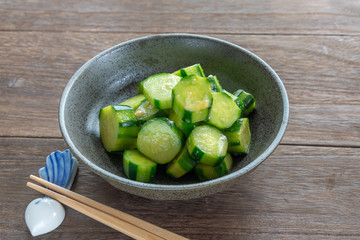 きゅうりの辛し和え