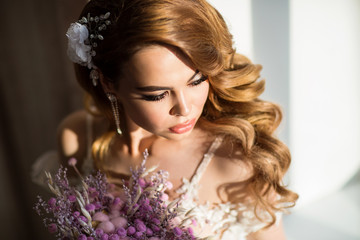 Naklejka premium redhead young beautiful bride