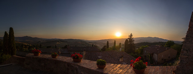 Fototapeta na wymiar Tuscany landscape at sunset, Montegemoli, Italy