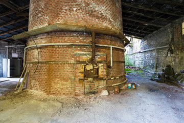 Urban exploration / Abandoned lime kiln