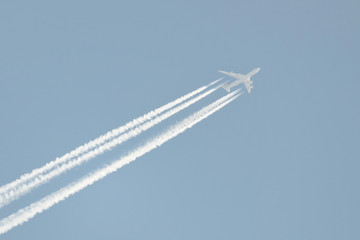 Airliner. © Tomasz Warszewski