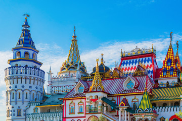 Obraz premium The disclosure of the Russian soul and the embodiment of Russian fairy tales in the architecture of the Izmailovo Kremlin. Moscow, Russia.