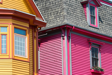 Fototapeta na wymiar Brightly colored victorian homes in Lunenberg, Nova Scotia