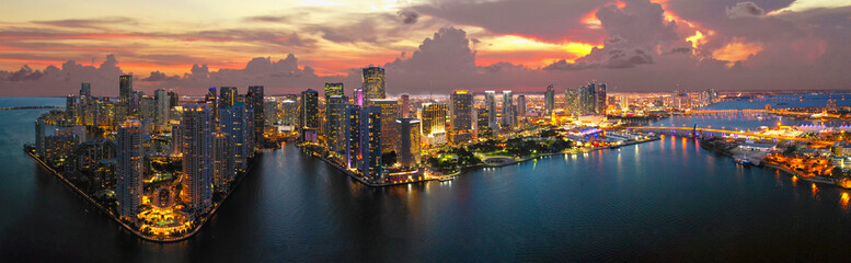 Miami Downtown Panorama - obrazy, fototapety, plakaty