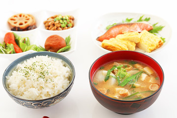 おいしそうな和風朝食