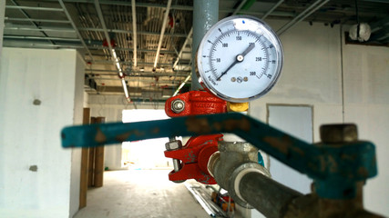 Valve pressure test the water pipes