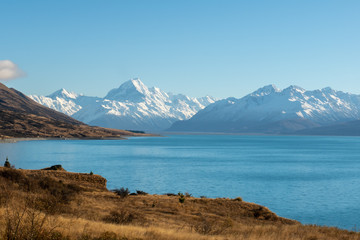 Fototapeta premium Beautiful South Island scenery around The Southern Alps and Lake Pupuki