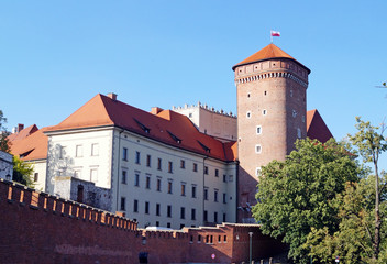 Fototapeta na wymiar Wawel castle famous landmark in Krakow, Poland.