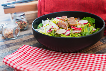 Tuna fume of rice cook radish and white chou