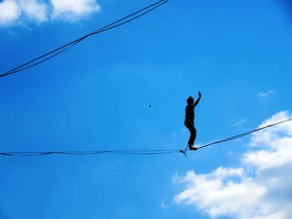 Foto auf Glas Seiltänzer in Krakau © ernestoche50