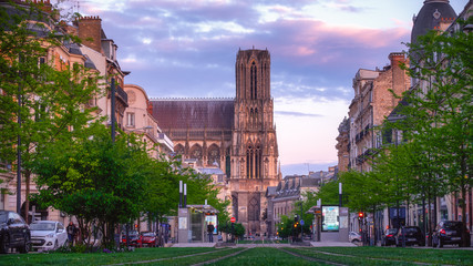 Beautiful lateral view on Reims cathedral in evening light, Reims, Champagne, France - 277688343